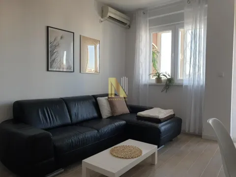 Rent, two bedroom apartment, 40m², Liman 4, Novi Sad Sve Podlokacije - image 2