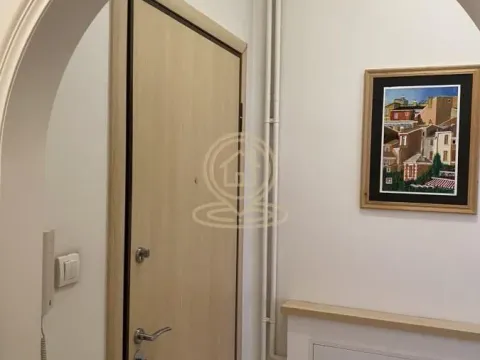 Izdavanje, trosoban stan, 92m², Tašmajdan, Palilula Sve Podlokacije - image 6