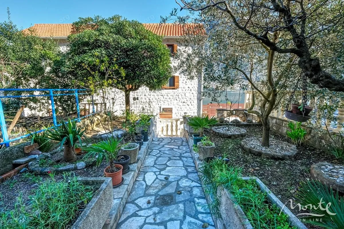Sale, house, 140m², Muo, Kotor