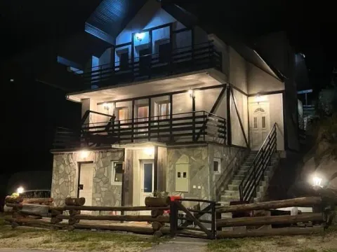 Sale, house, 140m², Kopaonik, Srbija