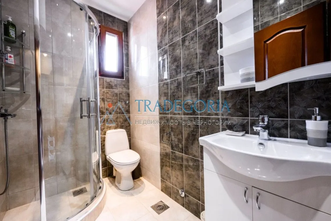 Prodaja, ugostiteljski objekat, 252m², Bar, Crna Gora
