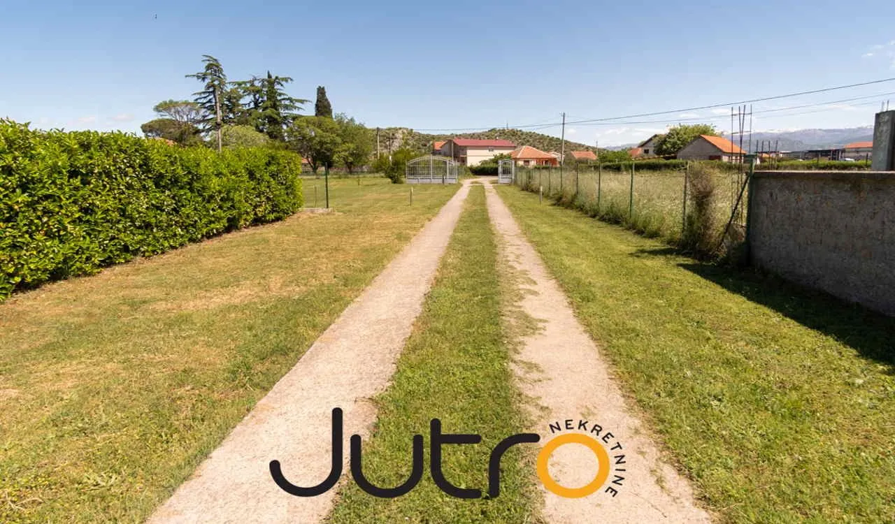 Rent, house, 320m², Donja Gorica, Podgorica