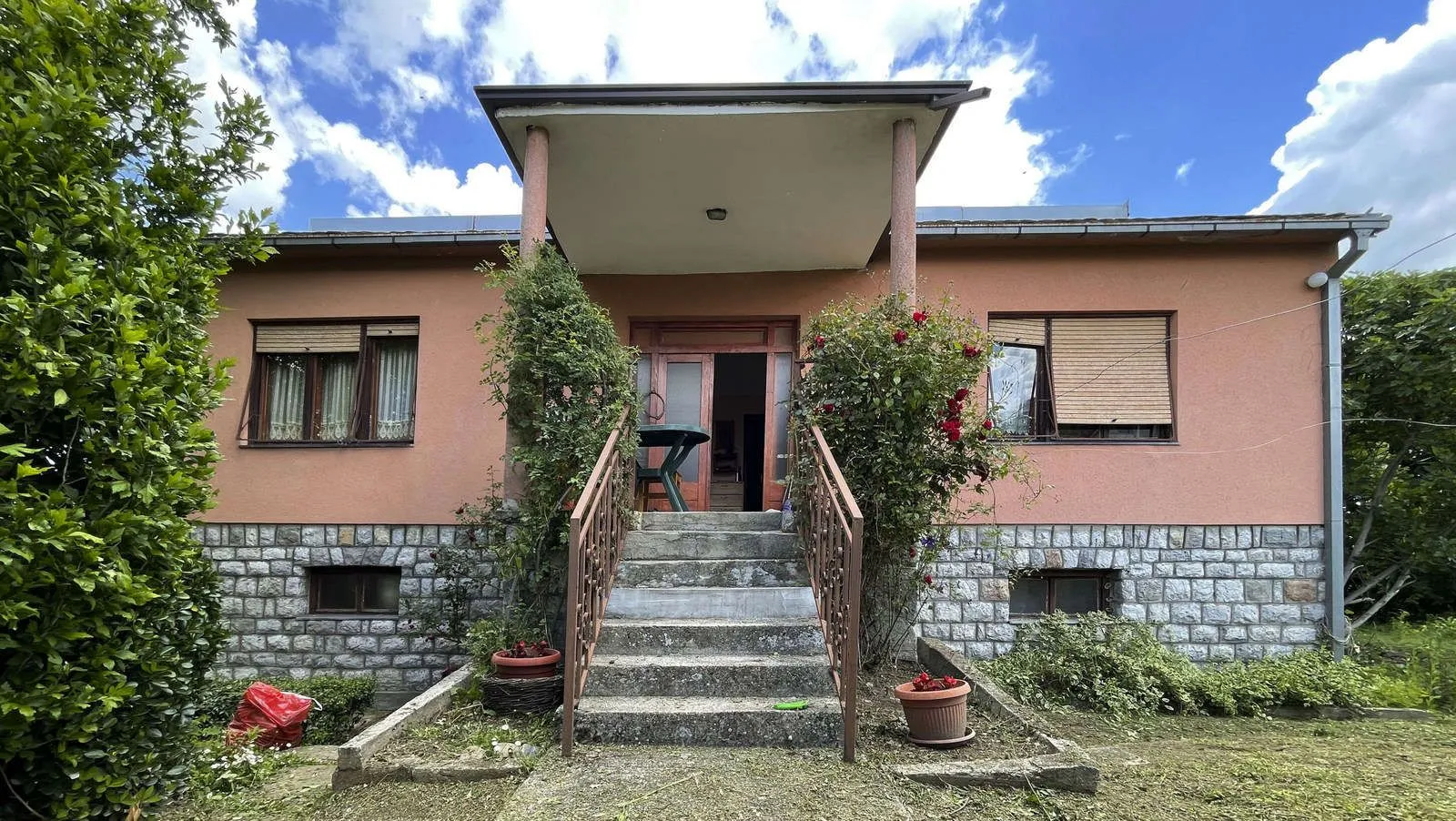 Prodaja, kuća, 242m², Klupci, Loznica