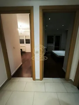 Prodaja, trosoban stan, 75m², Južni Bulevar, Vračar Sve Podlokacije - image 4