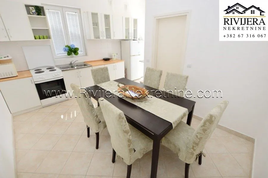 Prodaja, kuća, 378m², Savina, Herceg Novi