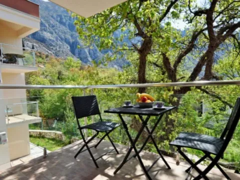 Prodaja, dvosoban stan, 73m2, Orahovac, Kotor Prodaja, dvosoban stan, 73m2, Orahovac, Kotor