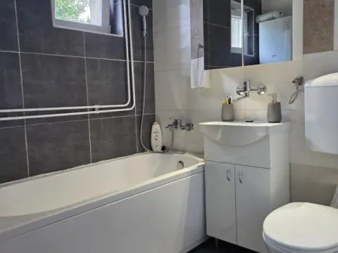 Prodaja, kuća, 72m², Čerević, Beočin - image 19