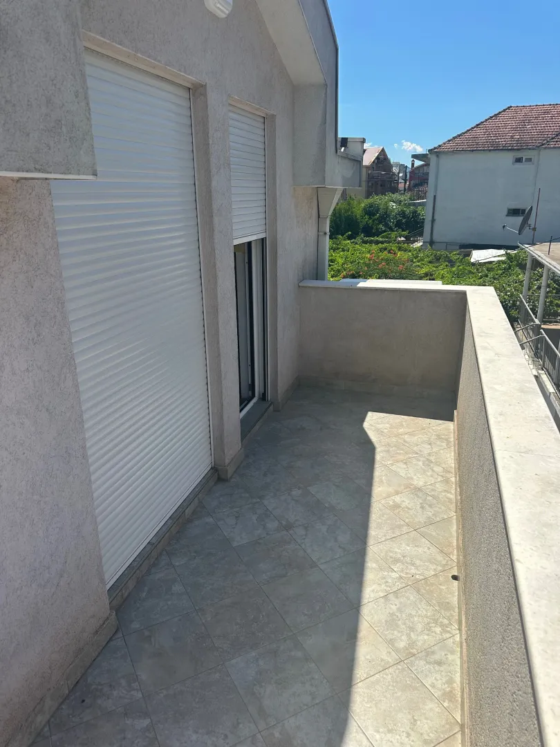 Izdavanje, dvosoban stan, 62m², Momišići, Podgorica