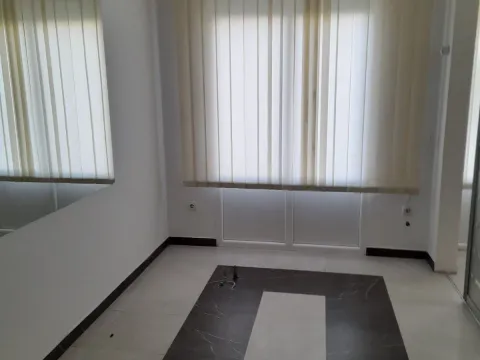 Sale, office space, 35m², Bar, Crna Gora - image 2