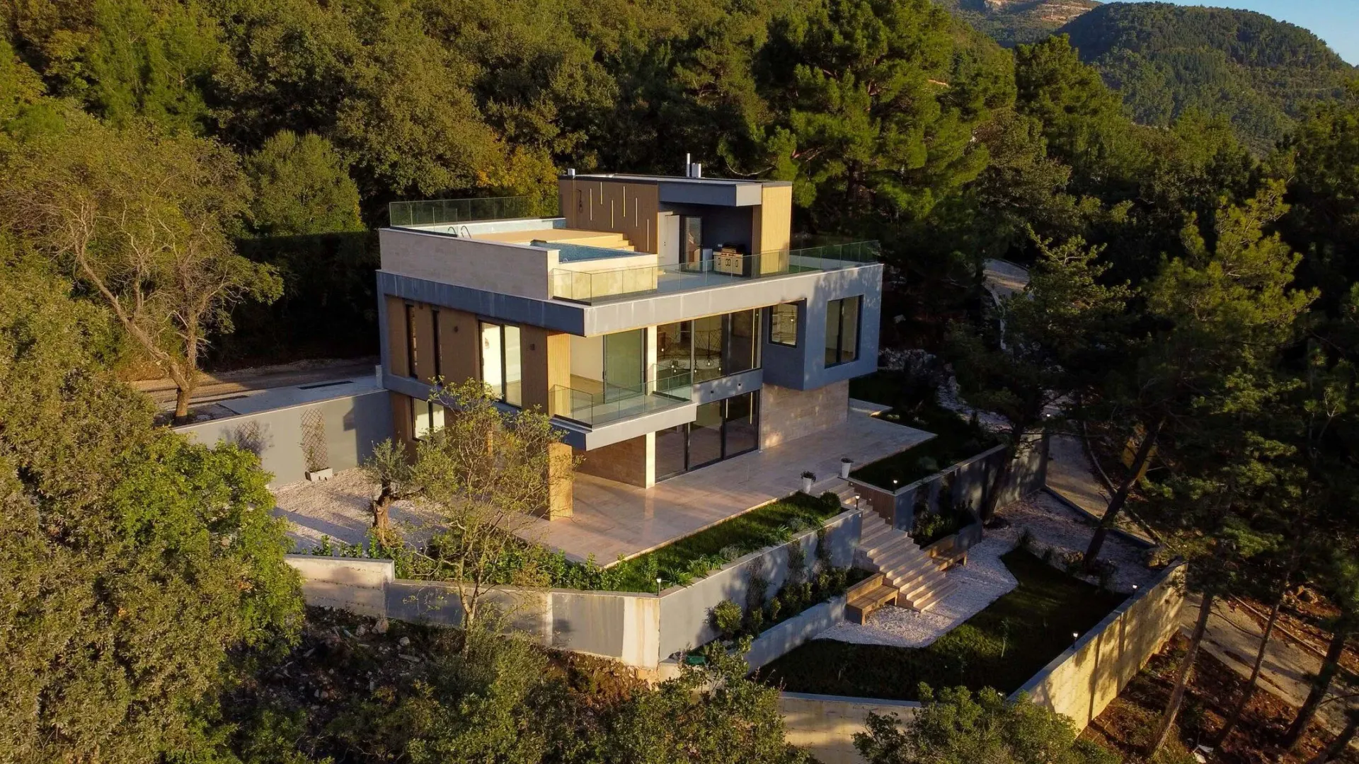 Sale, house, 480m², Kavač, Kotor