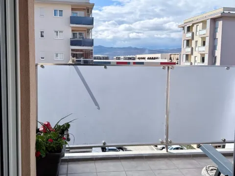 Sale, two bedroom apartment, 72m², City Kvart, Podgorica - image 13