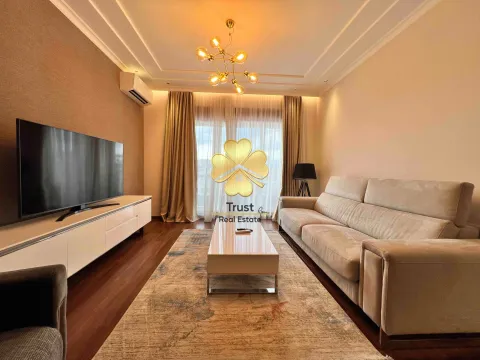 Izdavanje, jednosoban stan, 52m², Master Kvart, Podgorica