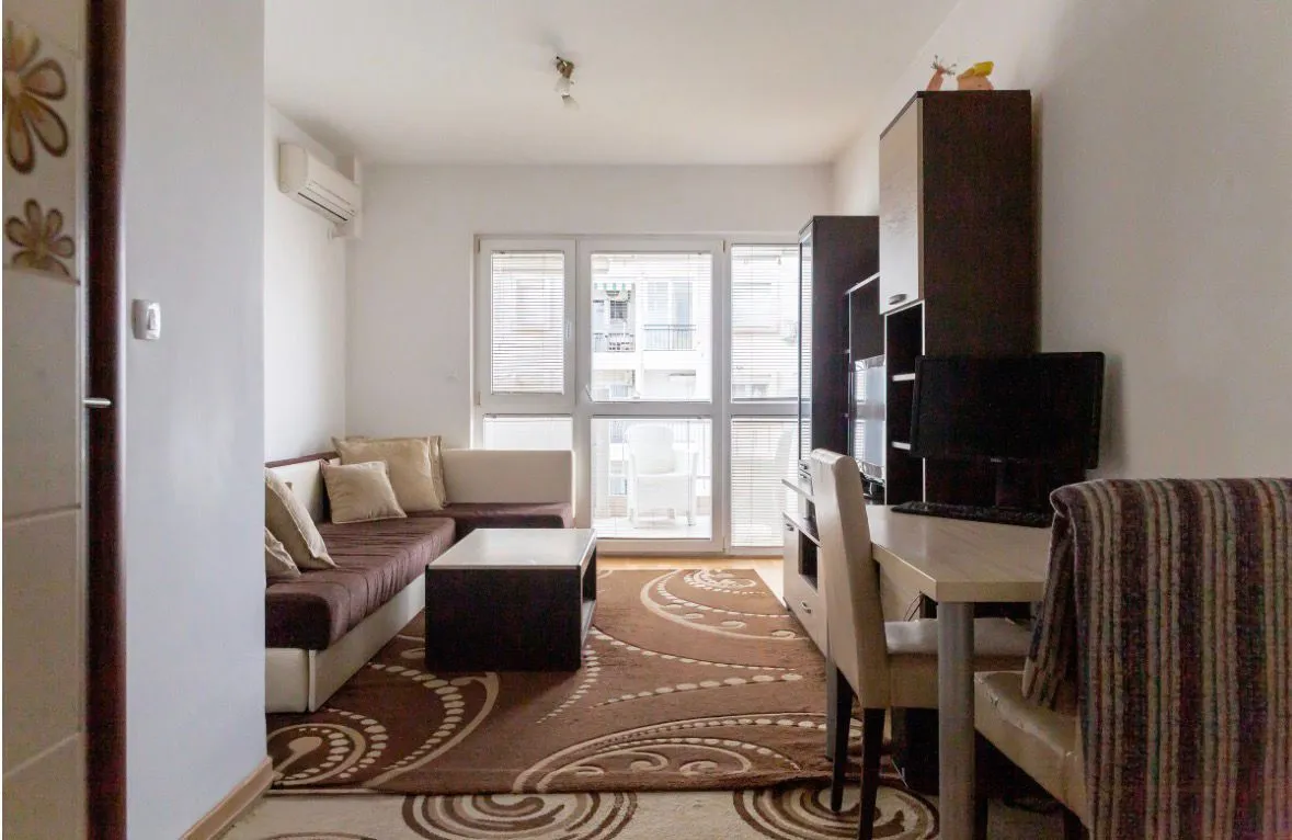 Rent, one bedroom apartment, 47m², Centar, Bar