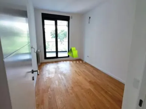 Izdavanje, dvosoban stan, 67m², Medijana, Niš - image 4