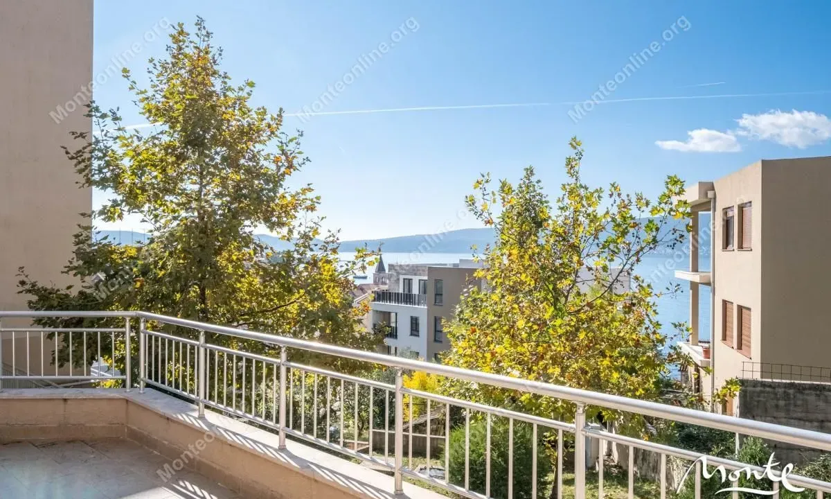 Prodaja, stan, 66m², Donja Lastva, Tivat