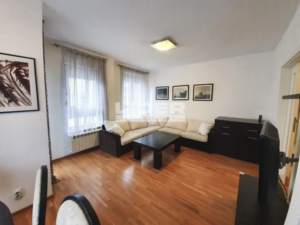 Prodaja, trosoban stan, 57m², Južni Bulevar, Vračar Sve Podlokacije