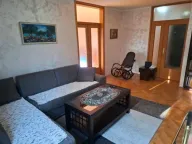 Izdavanje, trosoban stan, 84m², Seljanovo, Tivat - image 1