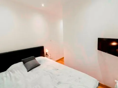 Sale, two bedroom apartment, 70m², Stari Grad, Beograd - image 8