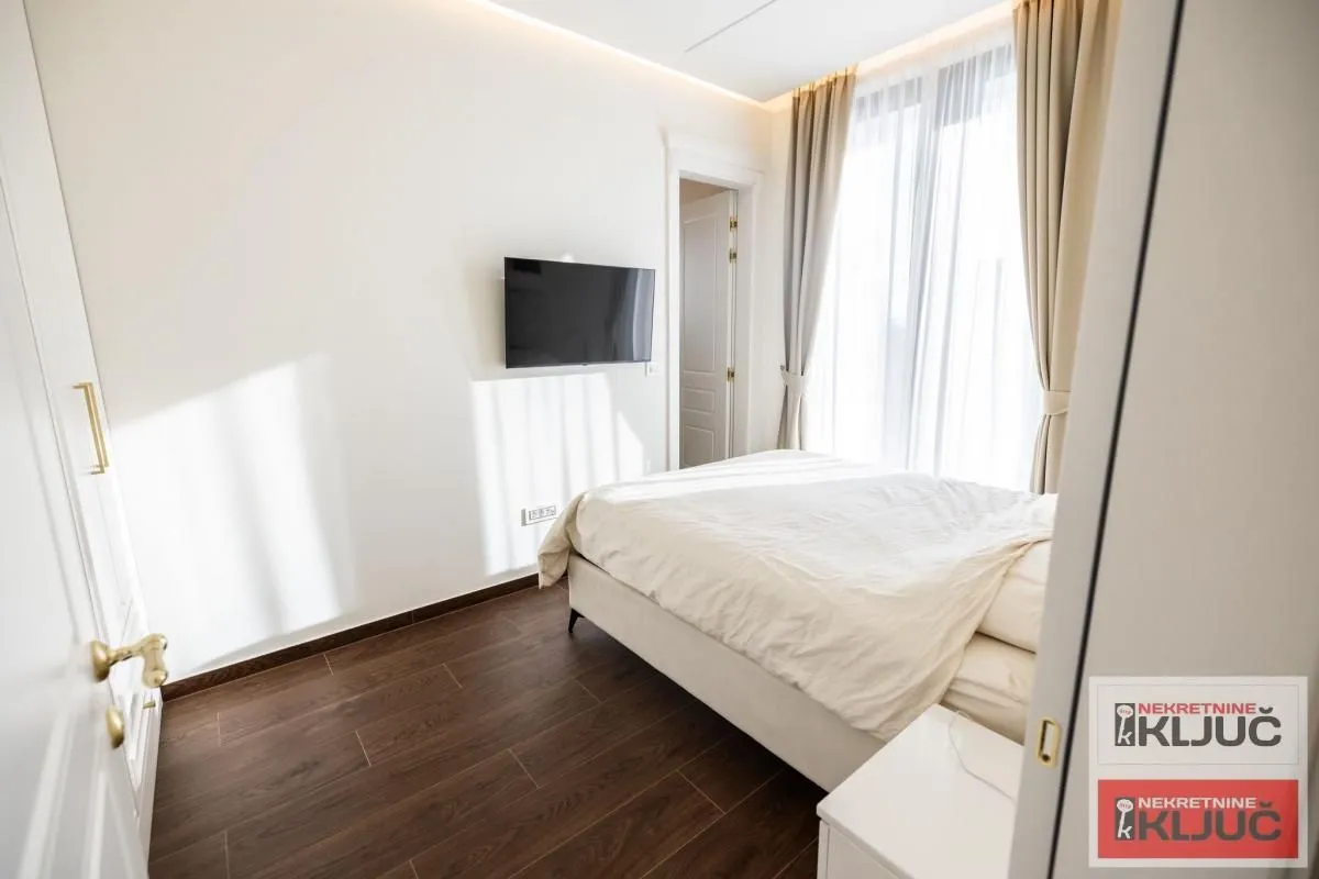 Izdavanje, četvorosoban stan, 135m², Tatarsko brdo, Petrovaradin