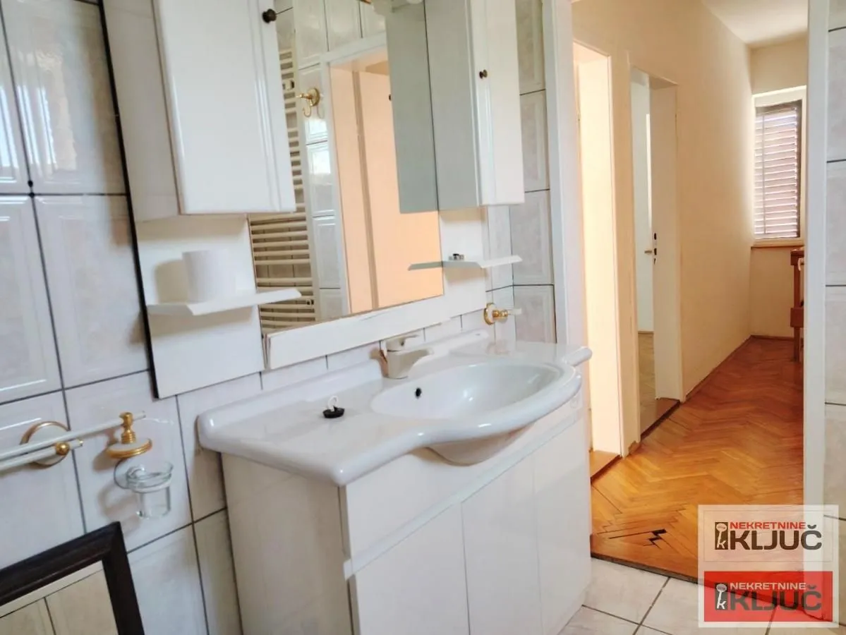 Rent, house, 120m², Centar, Novi Sad
