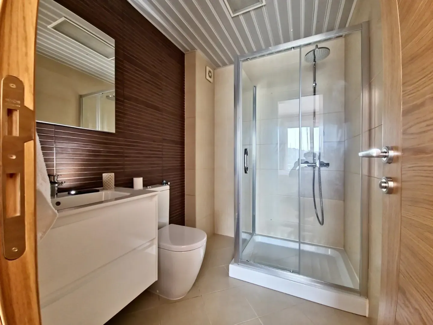 Rent, two bedroom apartment, 110m², Bečići, Budva