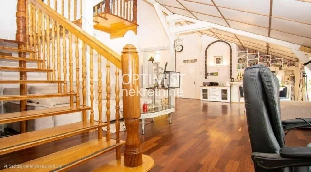 Prodaja, trosoban stan, 110m², Stari Grad, Beograd