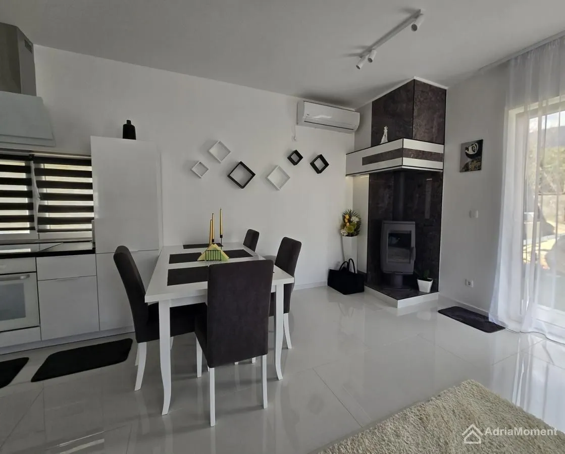 Prodaja, kuća, 140m², Zelenika, Herceg Novi