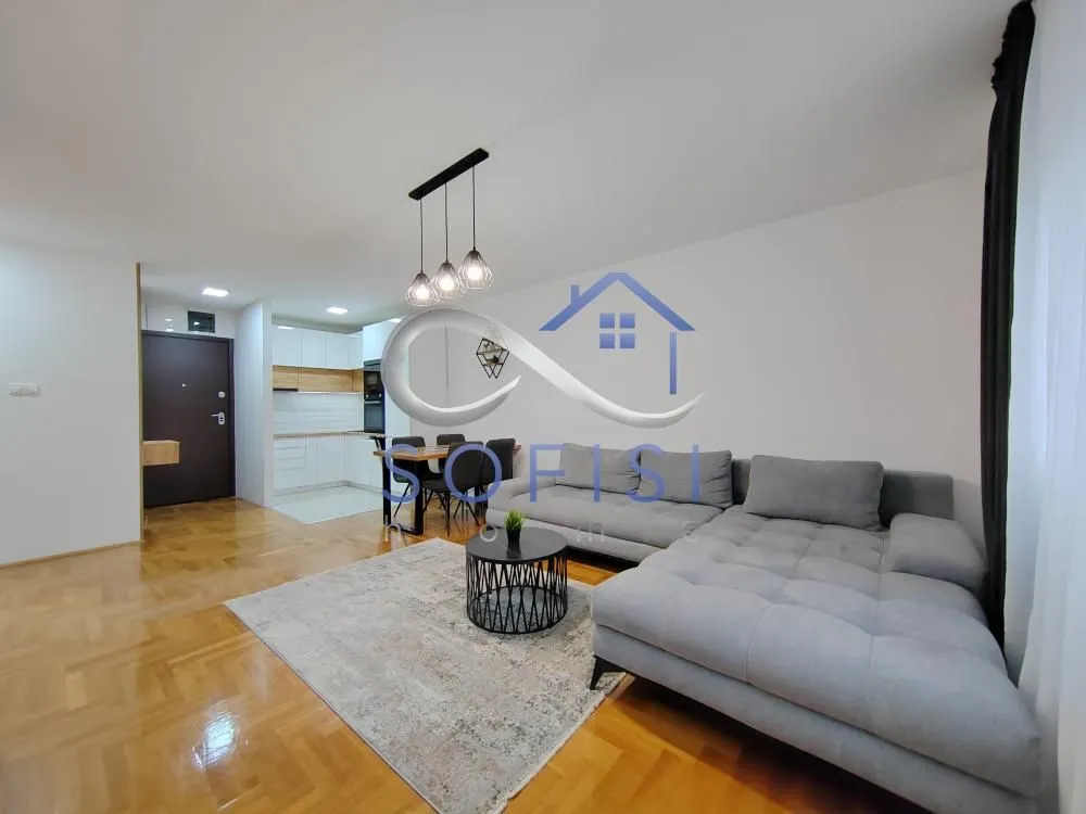 Izdavanje, jednosoban stan, 47m², Centar, Novi Sad