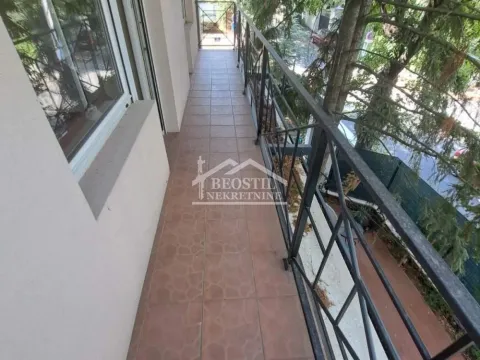 Izdavanje, poslovni prostor, 100m², Savski Venac, Beograd - image 3