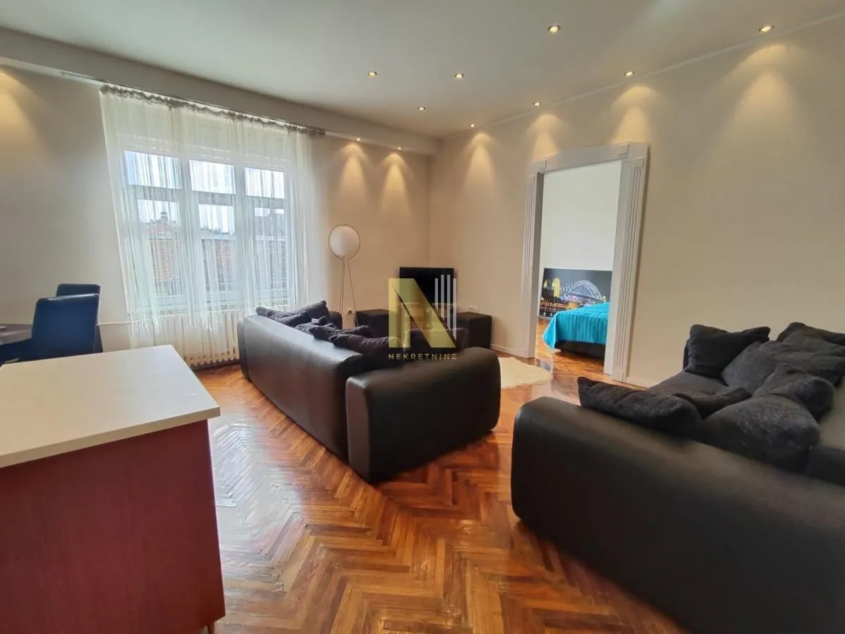 Prodaja, dvosoban stan, 63m², Centar, Novi Sad