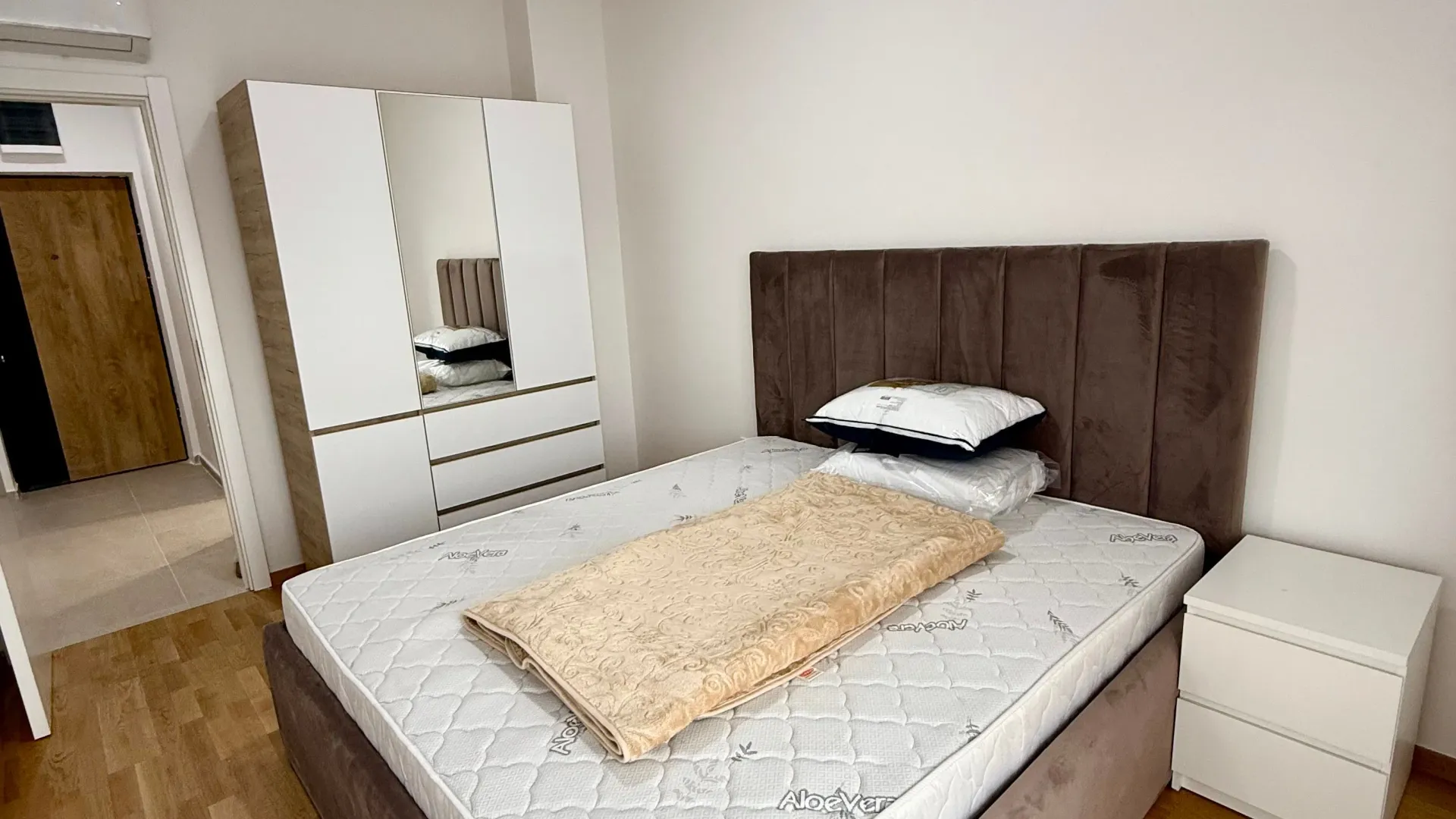 Prodaja, jednosoban stan, 44m², Pobrežje, Podgorica