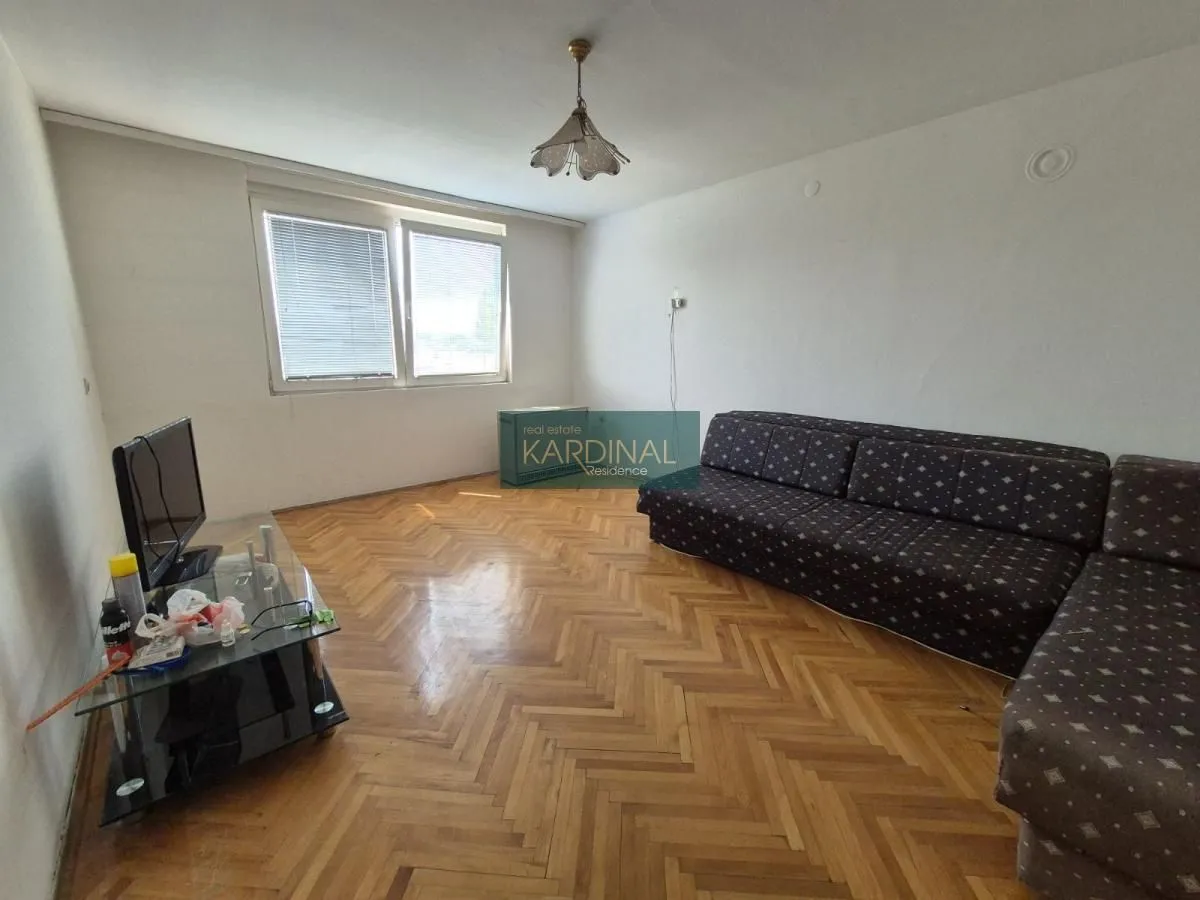 Prodaja, dvosoban stan, 60m², Kajsijar, Jagodina
