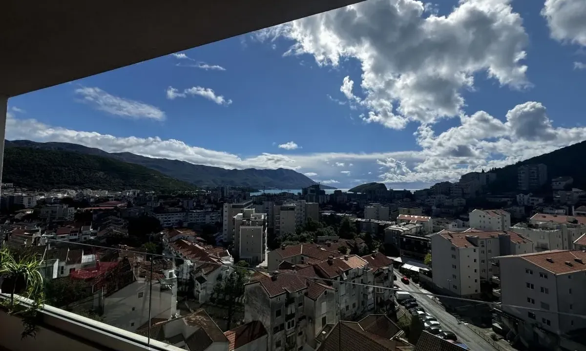 Prodaja, trosoban stan, 140m², Budva, Crna Gora