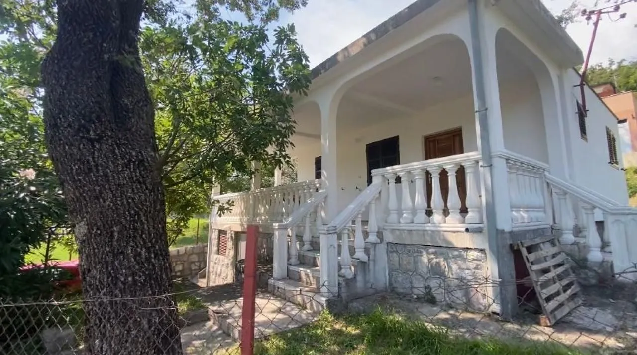 Prodaja, kuća, 48m², Lastva Grbaljska, Kotor
