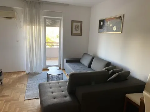 Rent, one bedroom apartment, 55m², Blok 5, Podgorica - image 6