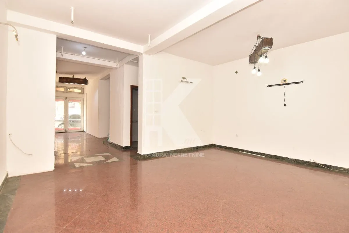 Rent, office space, 100m², Centar, Podgorica