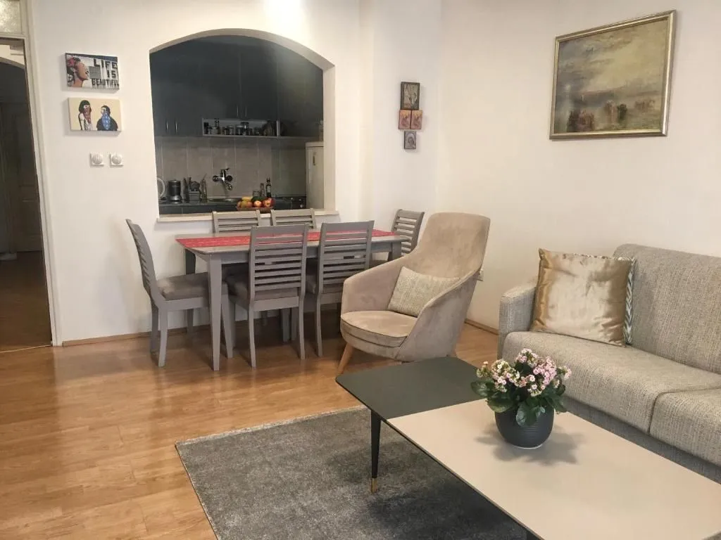 Sale, two bedroom apartment, 75m², Petrovac, Budva