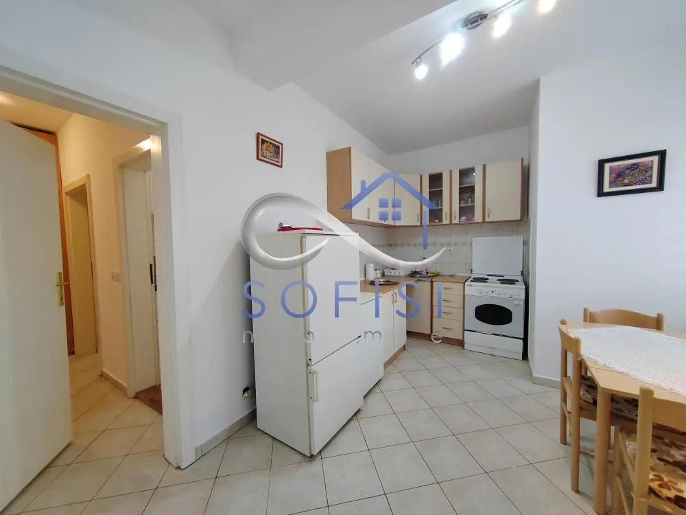 Izdavanje, dvosoban stan, 52m², Socijalno, Novi Sad Sve Podlokacije