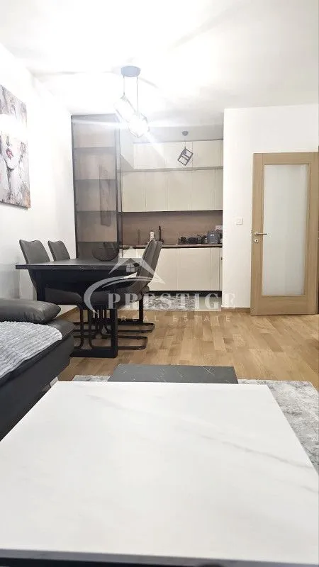 Izdavanje, jednosoban stan, 47m², City Kvart, Podgorica