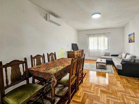 Izdavanje, kuća, 100m², Zlatica, Podgorica - image 13