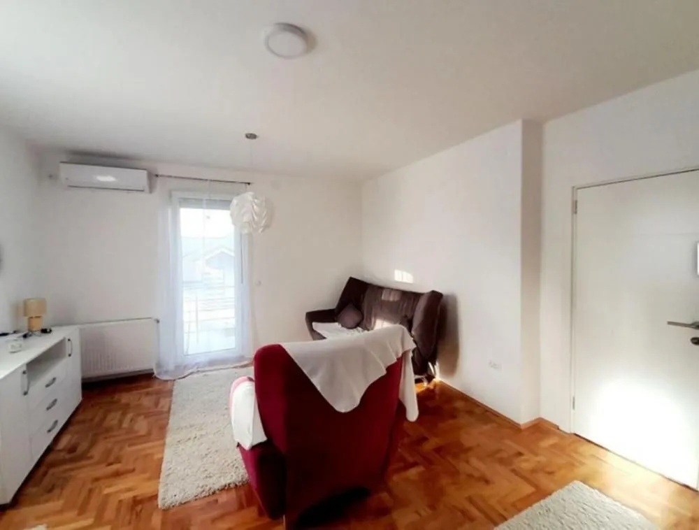 Sale, one bedroom apartment, 39m², Mali Mokri Lug, Zvezdara Sve Podlokacije