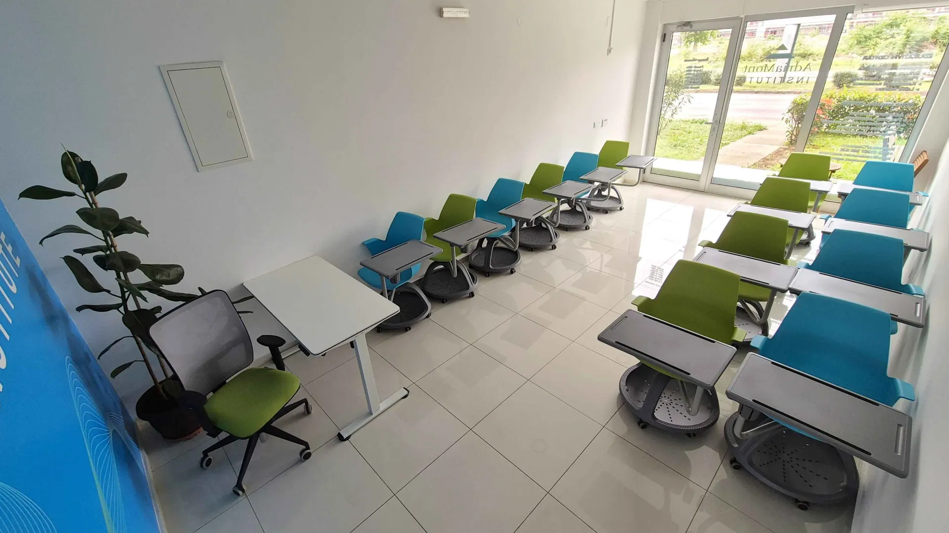 Rent, office space, 190m², City Kvart, Podgorica