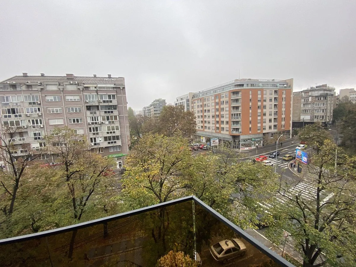 Izdavanje, dvosoban stan, 42m², Južni Bulevar, Vračar Sve Podlokacije