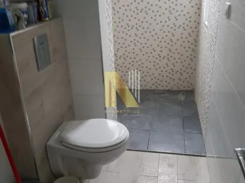 Izdavanje, trosoban stan, 80m², Stari grad, Novi Sad - image 18