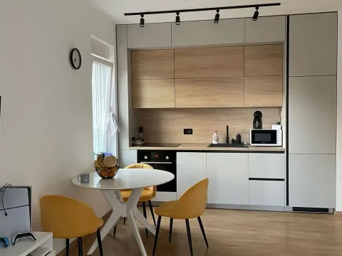 Rent, one bedroom apartment, 45m², Centar, Budva - image 5