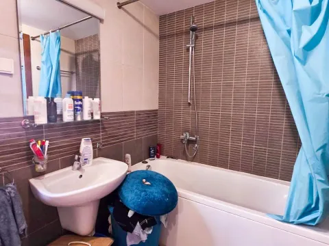 Prodaja, trosoban stan, 120m², Tološka šuma, Podgorica - image 12