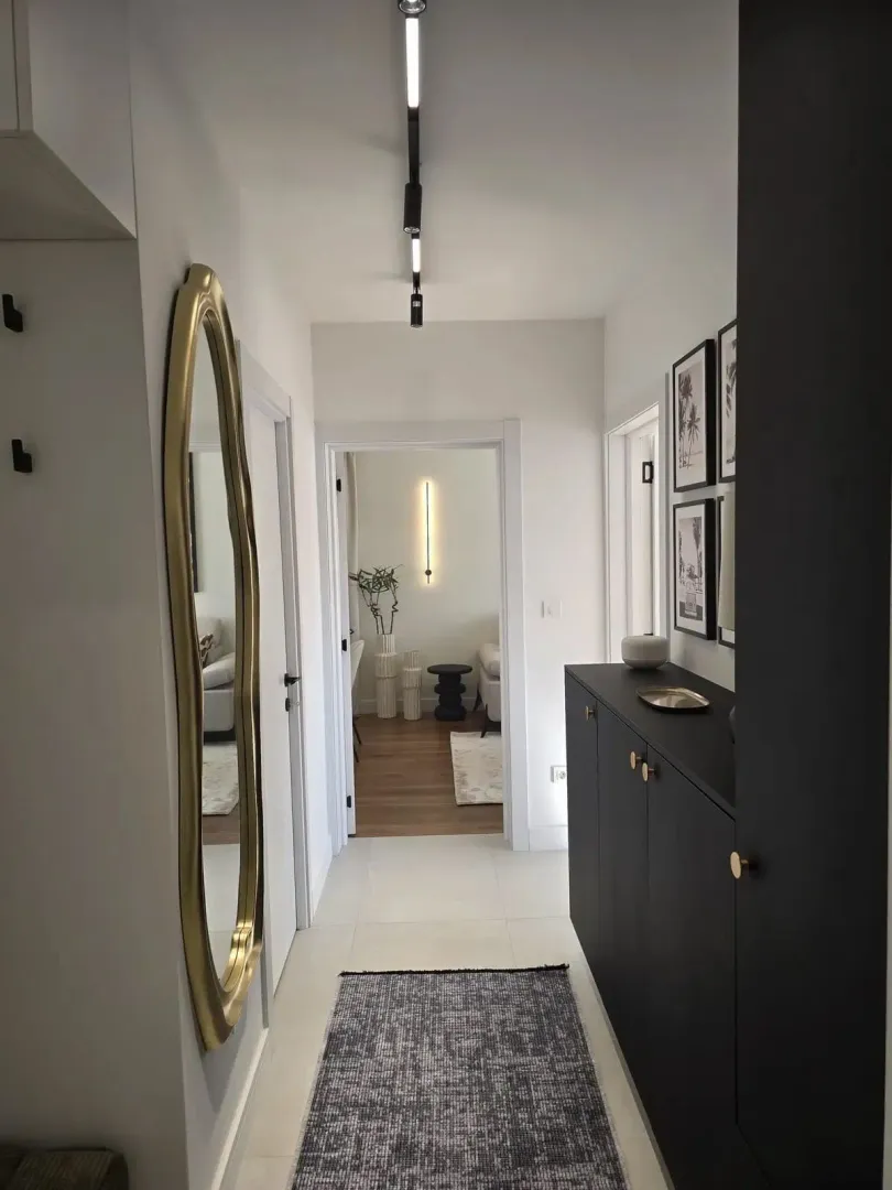 Prodaja, dvosoban stan, 72m², Centar, Tivat