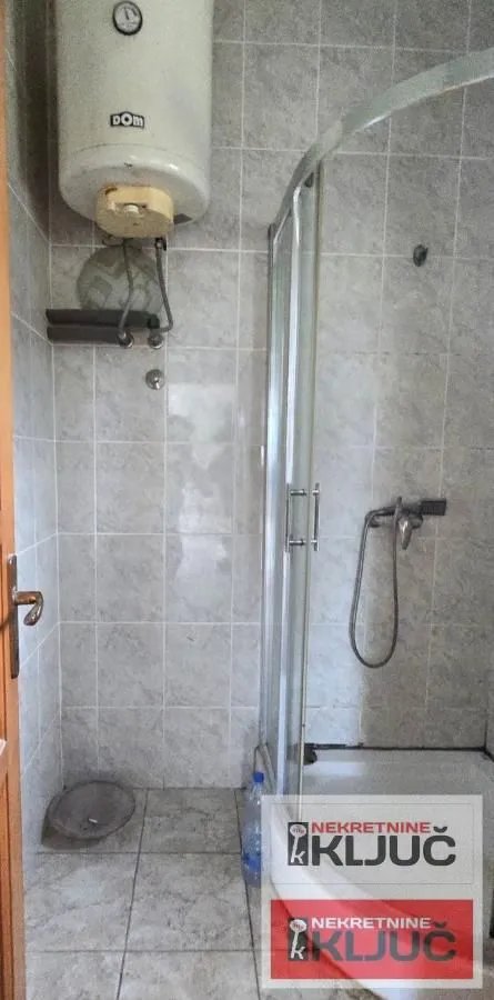 Izdavanje, poslovni prostor, 60m², Futog, Novi Sad Sve Podlokacije