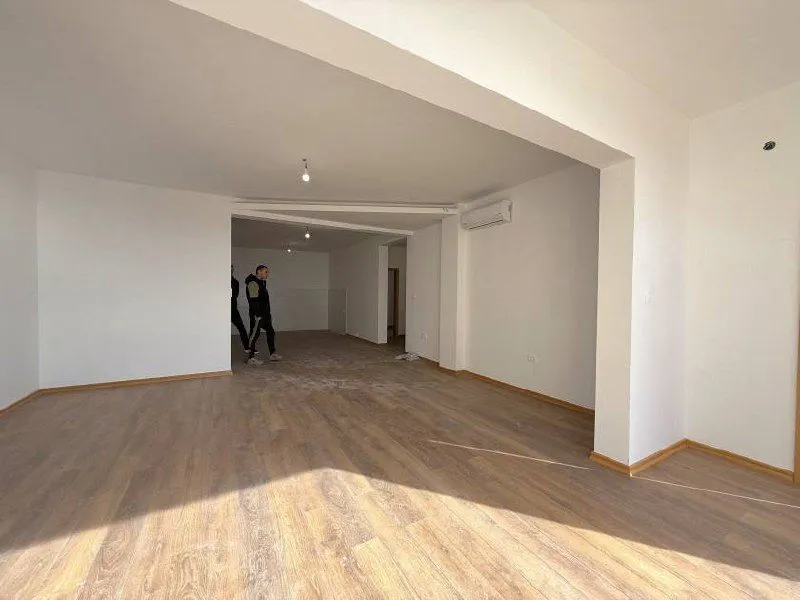 Prodaja, trosoban stan, 126m², Reževići, Budva