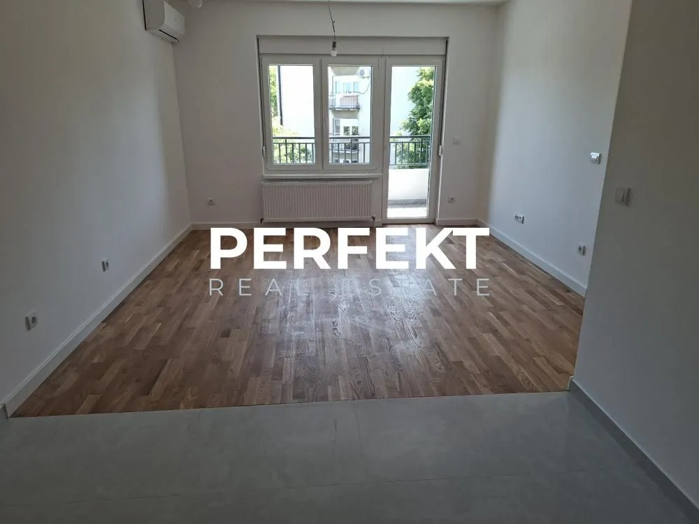 Prodaja, trosoban stan, 65m², Pančevo, Srbija